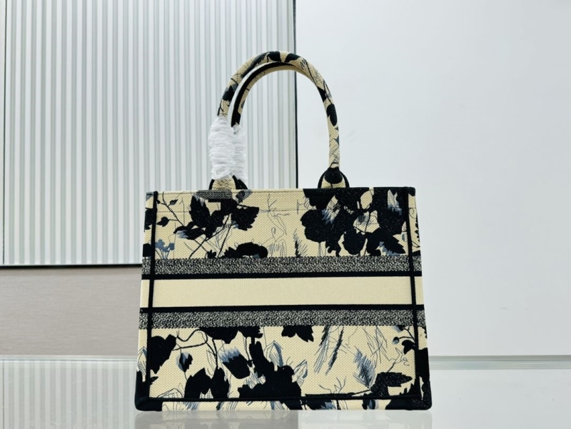 Dior Shopping Bags